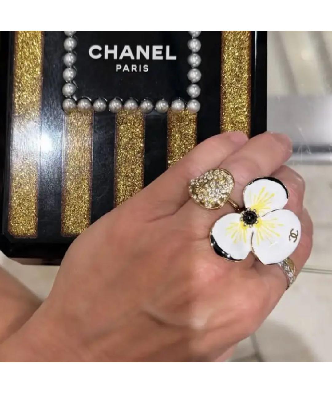 CHANEL Белое металлическое кольцо, фото 2