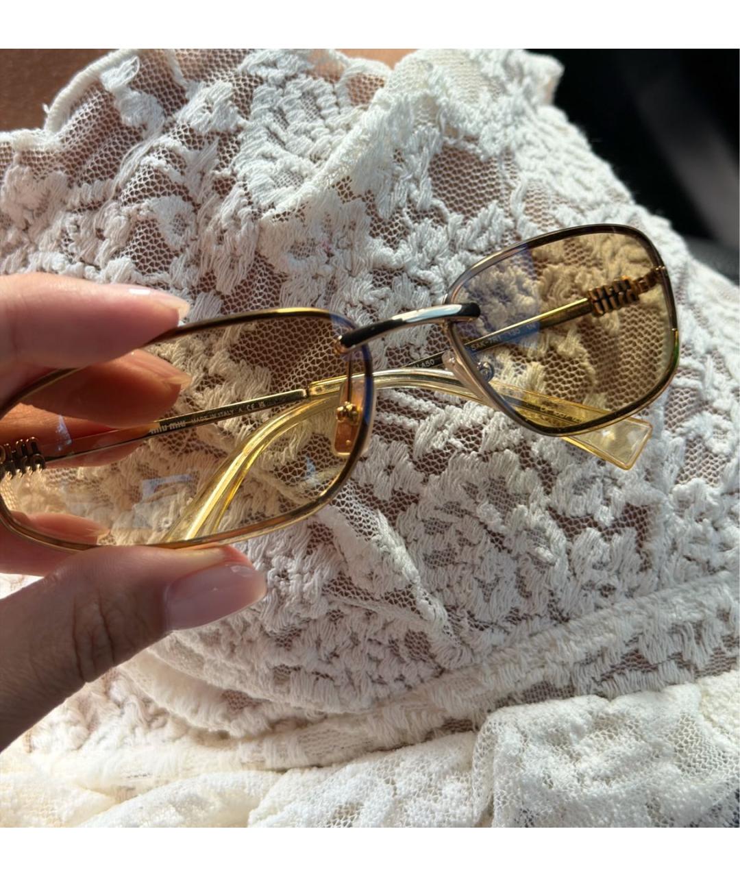 MIU MIU Золотые металлические солнцезащитные очки, фото 2
