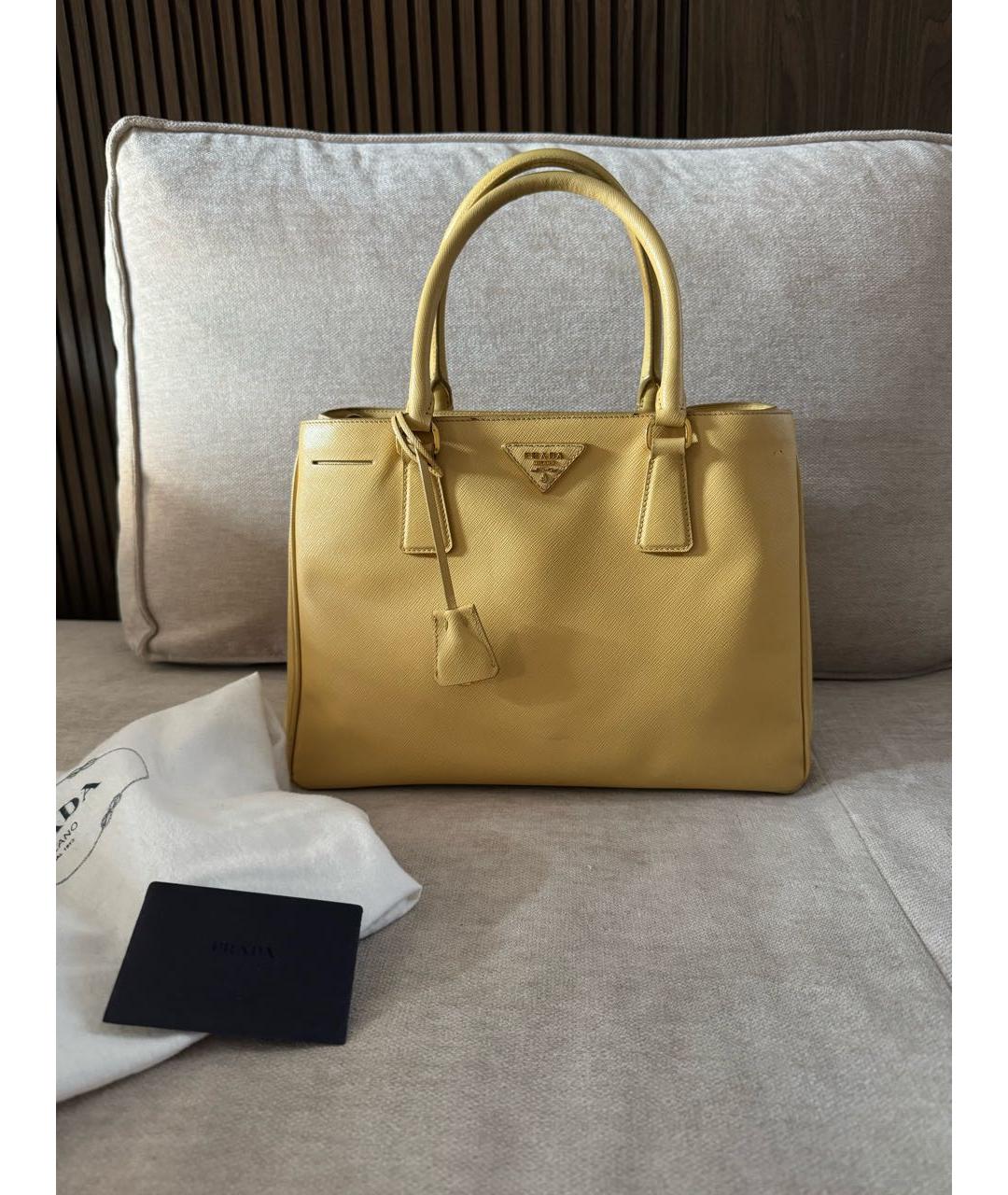 PRADA Желтая кожаная сумка тоут, фото 9