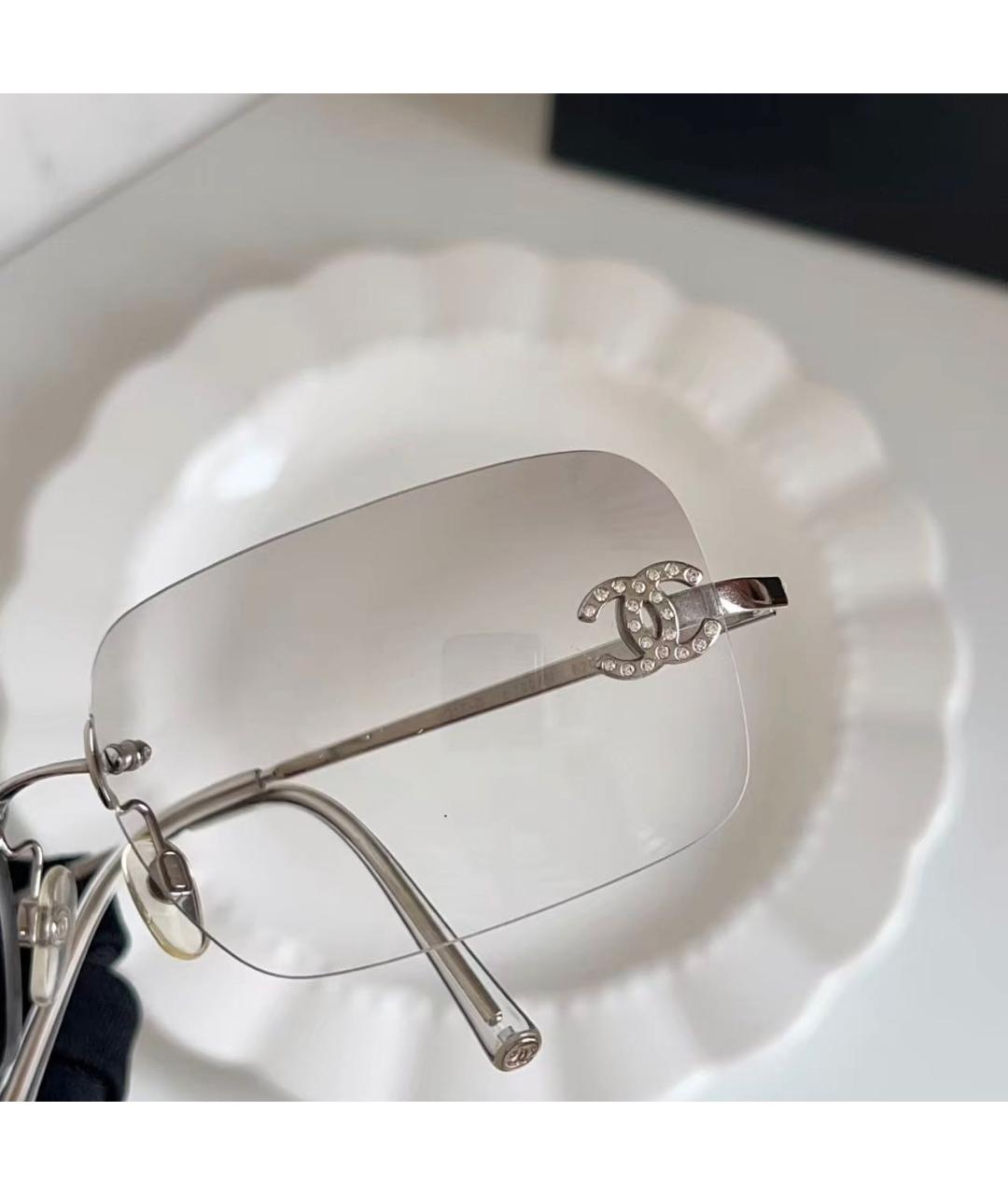 CHANEL Серебряные металлические солнцезащитные очки, фото 3