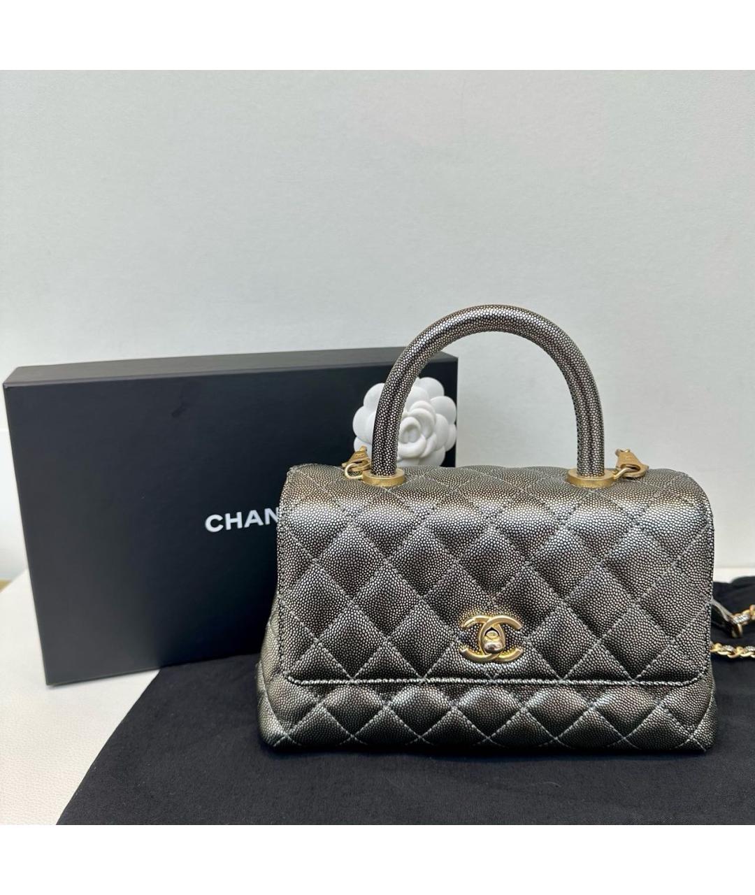 CHANEL Антрацитовая кожаная сумка с короткими ручками, фото 7