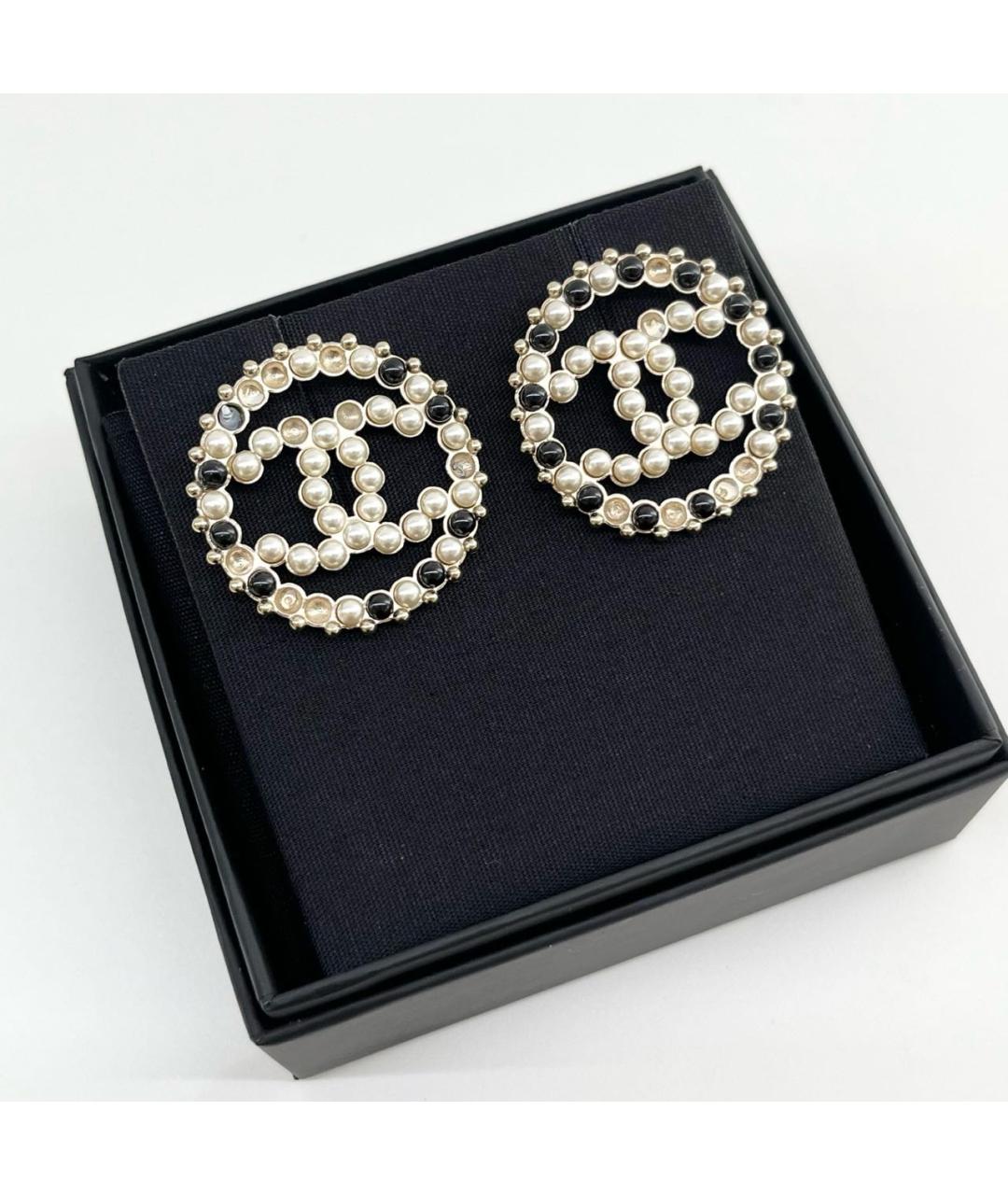 CHANEL Бежевые серьги, фото 2
