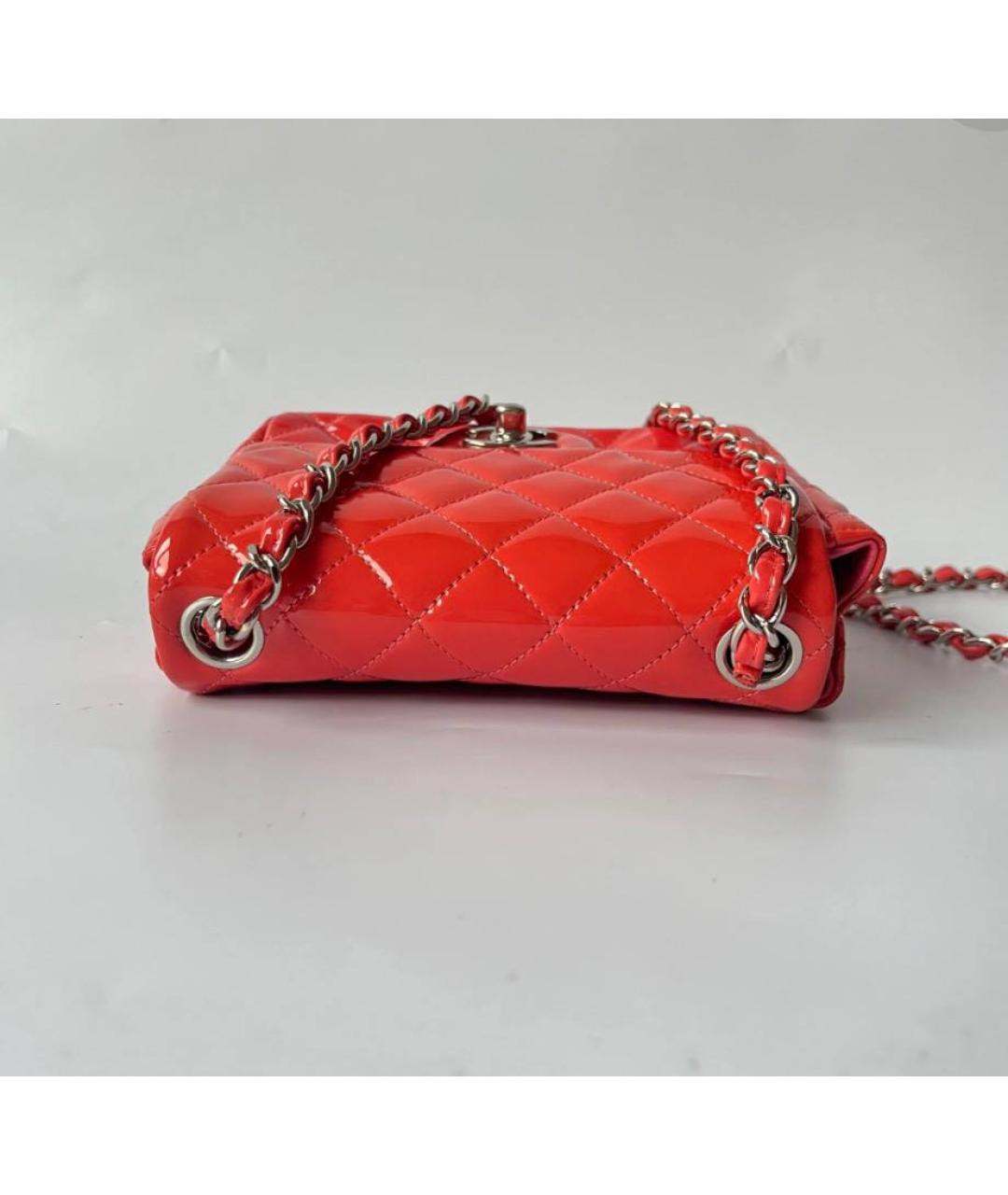 CHANEL Красная сумка через плечо из лакированной кожи, фото 6