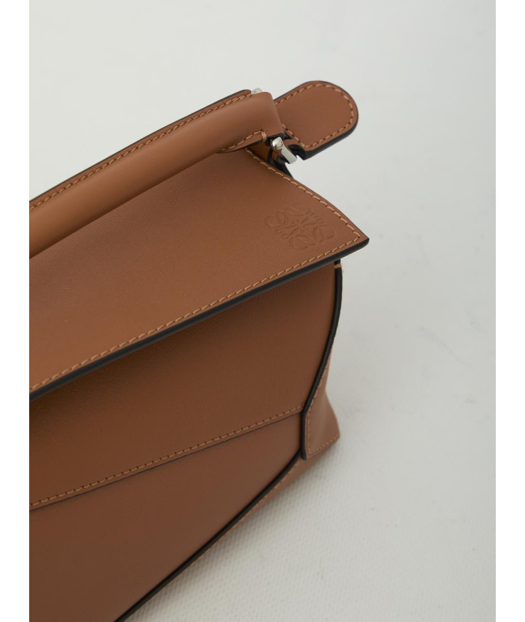 LOEWE Коричневая кожаная сумка через плечо, фото 4