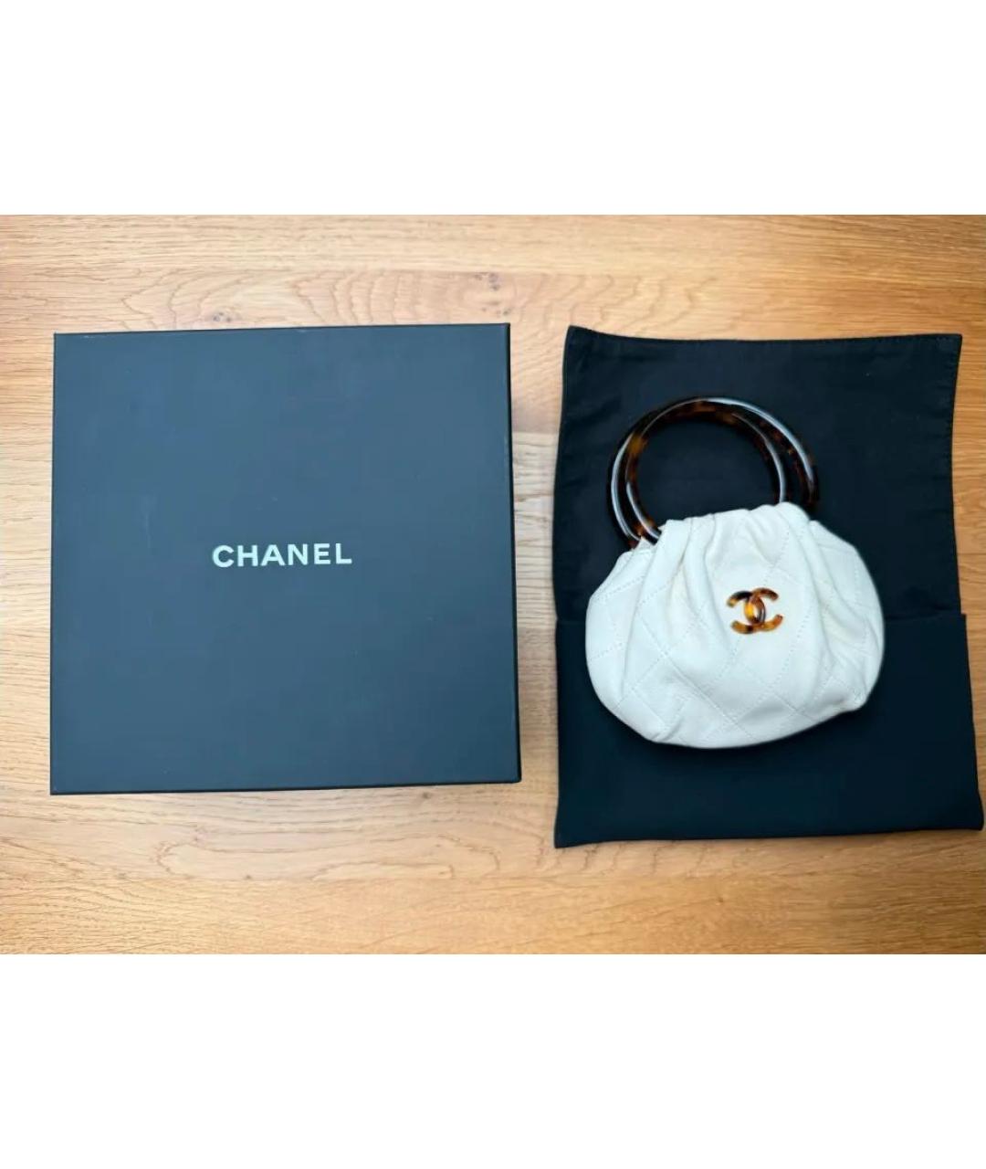 CHANEL Белая кожаная сумка с короткими ручками, фото 5