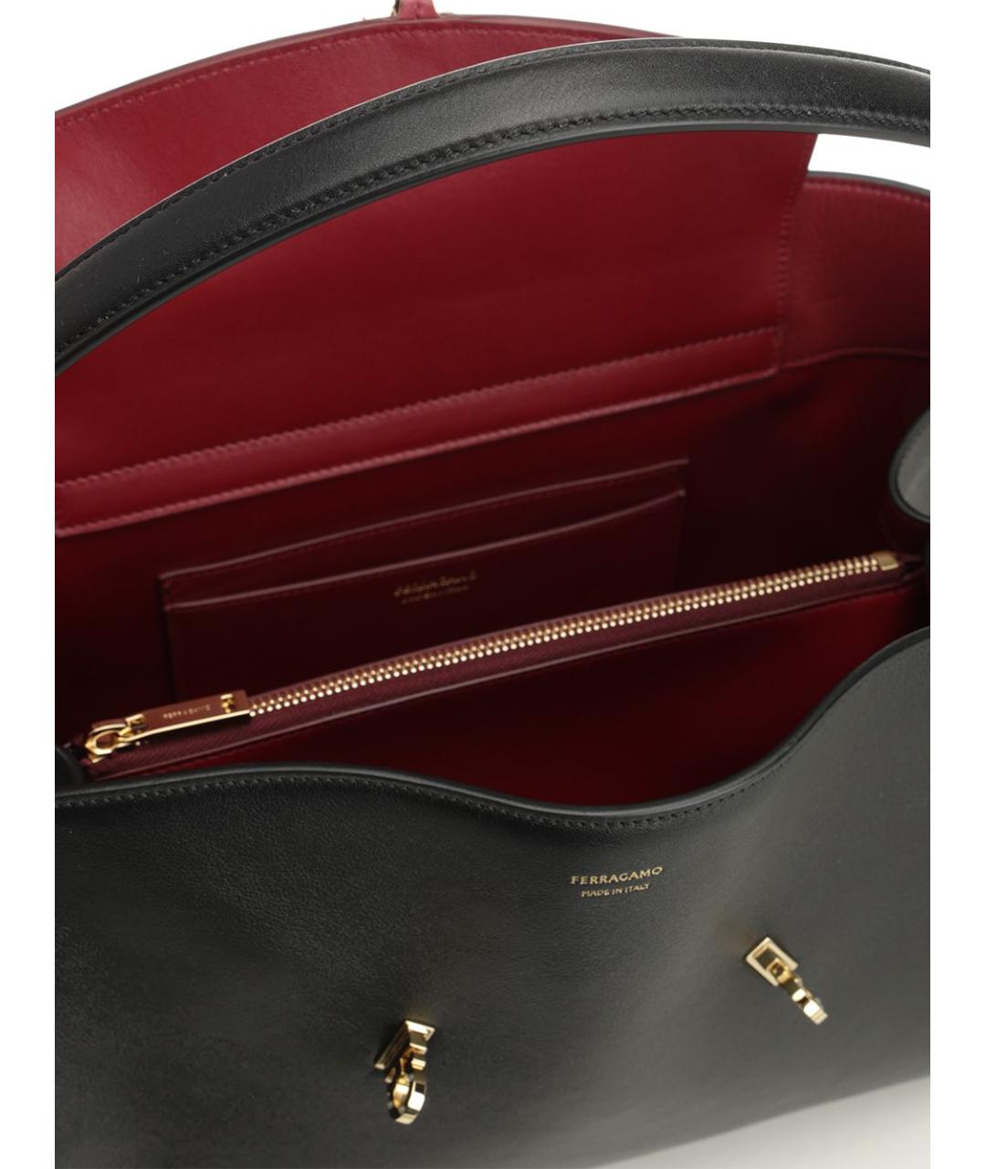 FERRAGAMO Черная кожаная сумка через плечо, фото 4