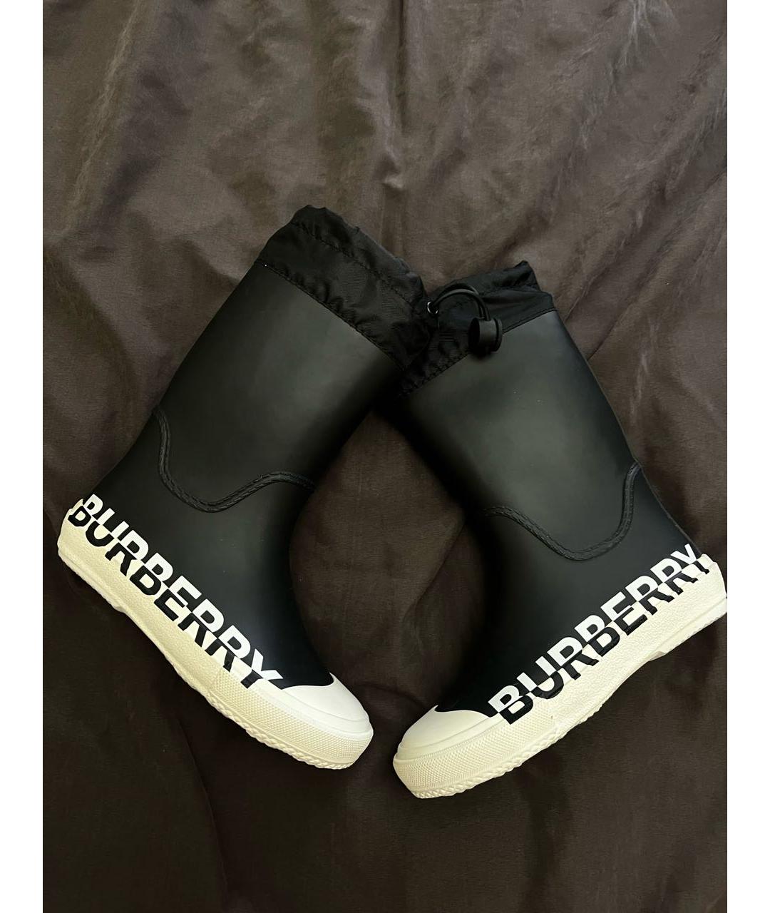 BURBERRY Черные резиновые сапоги, фото 3