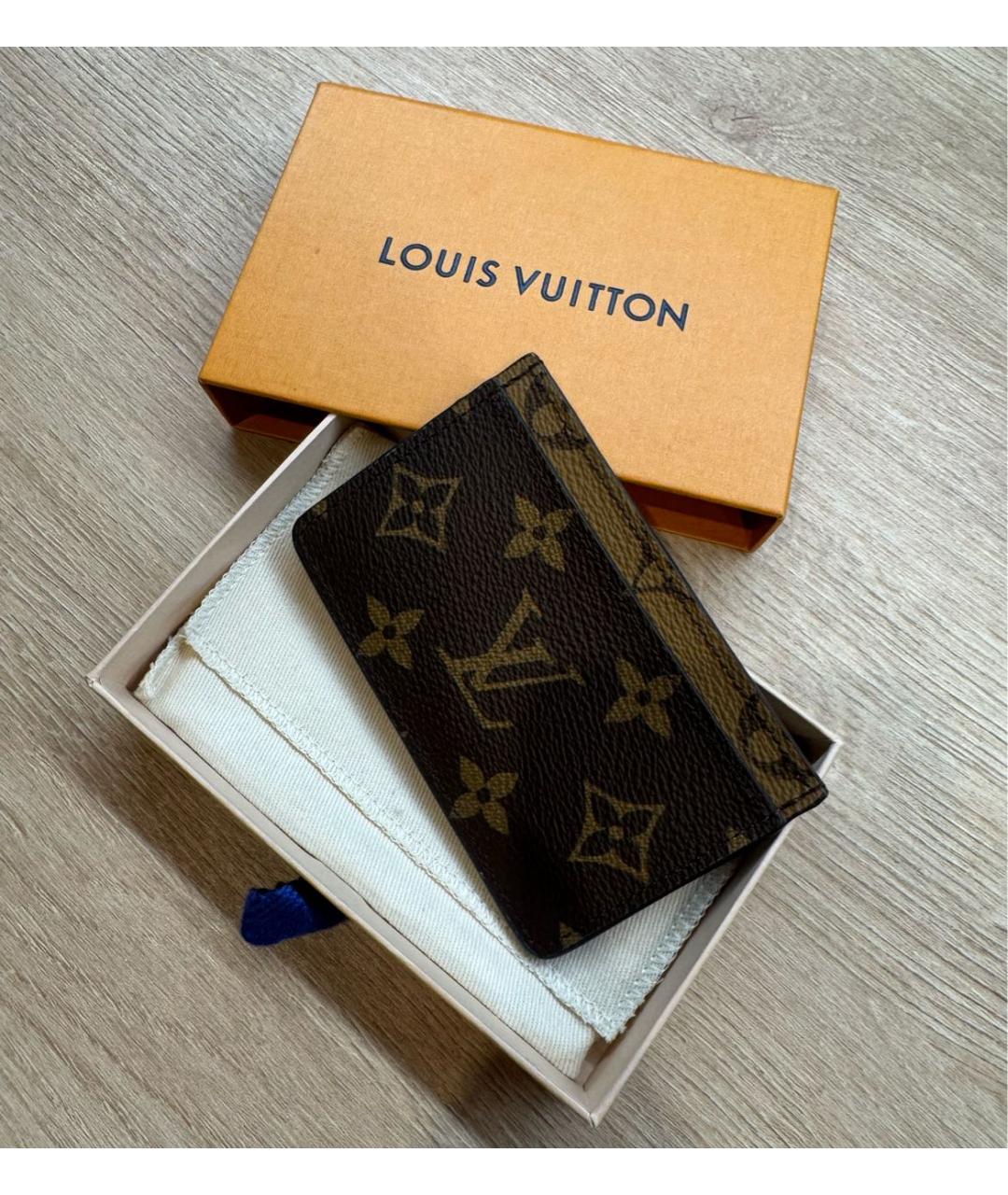 LOUIS VUITTON Коричневый кардхолдер, фото 2