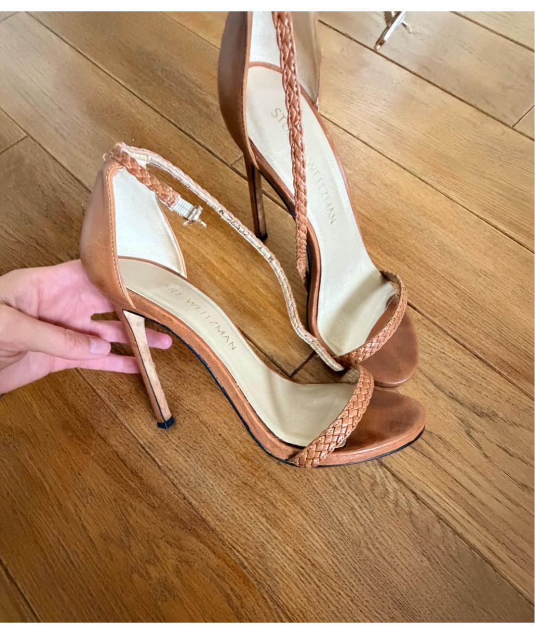 STUART WEITZMAN Бежевые кожаные босоножки, фото 3