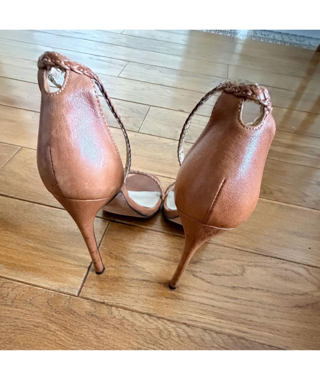 STUART WEITZMAN Бежевые кожаные босоножки, фото 4