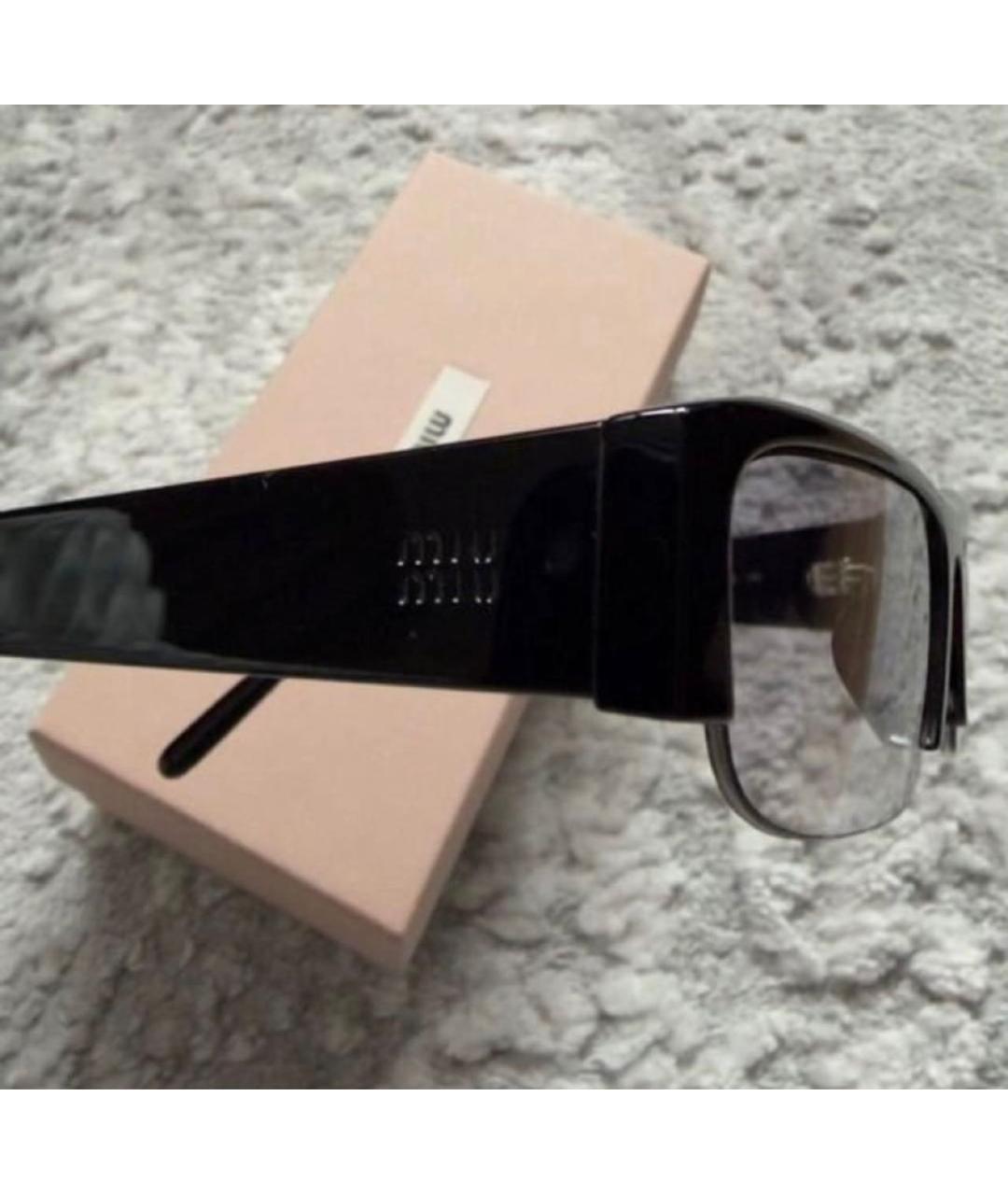 MIU MIU Черные пластиковые солнцезащитные очки, фото 2