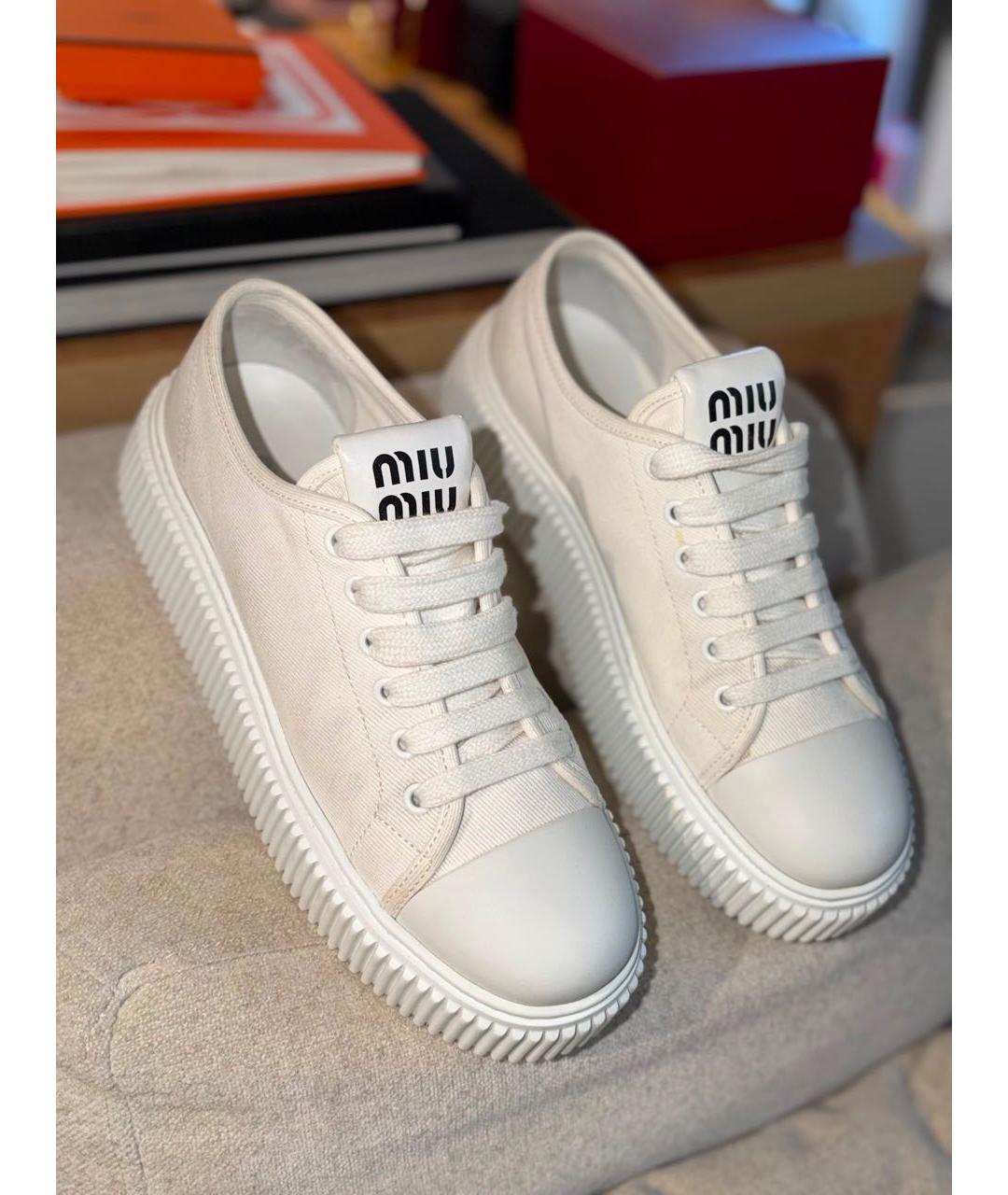 MIU MIU Белые кеды, фото 2