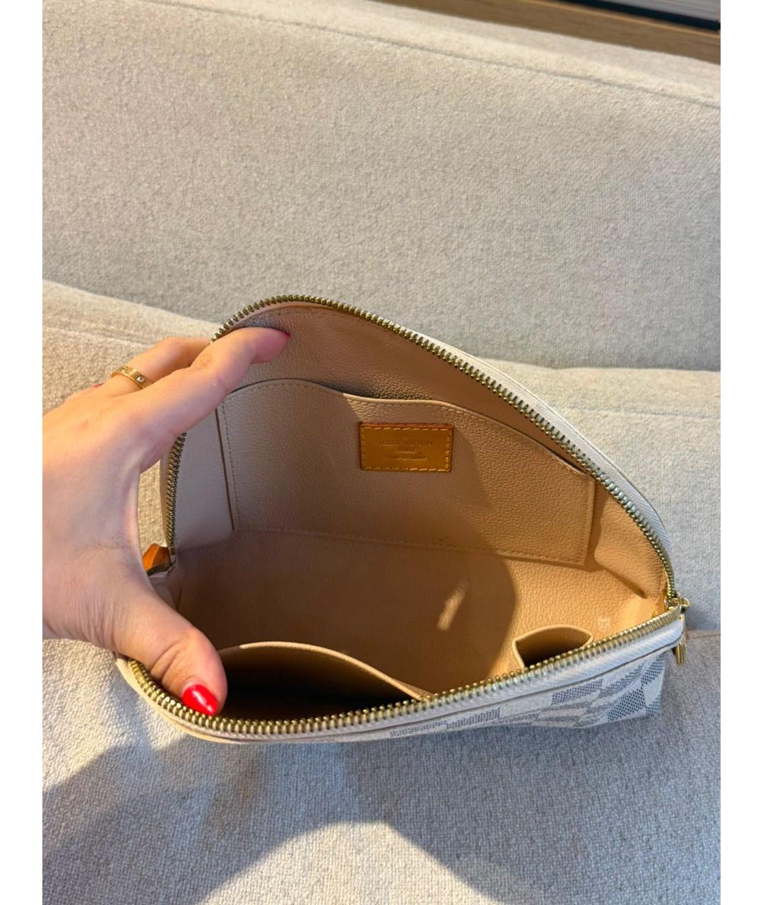 LOUIS VUITTON Белая косметичка из канвы, фото 2