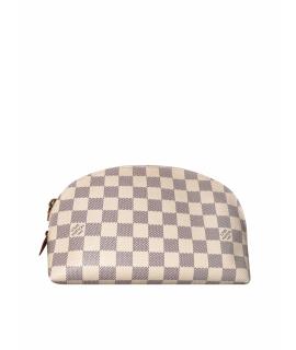 LOUIS VUITTON Косметичка