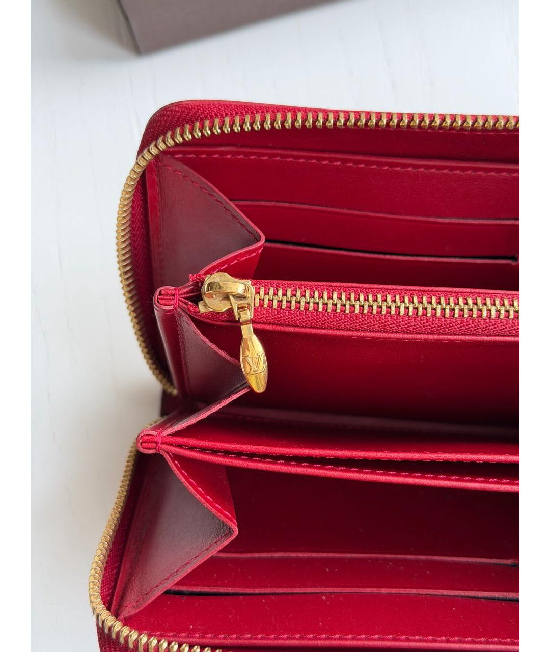 LOUIS VUITTON Красный кожаный кошелек, фото 5