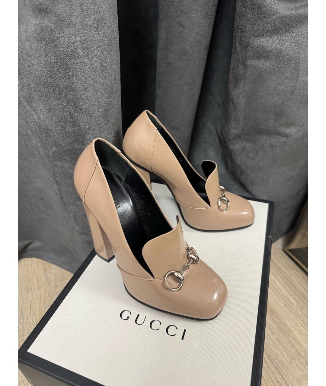 GUCCI Бежевые туфли из лакированной кожи, фото 6