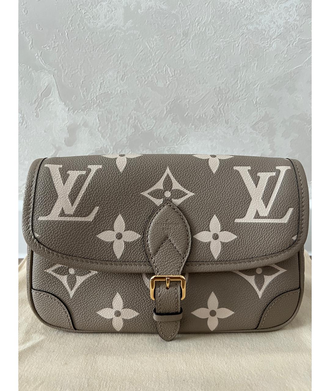 LOUIS VUITTON Бежевая кожаная сумка через плечо, фото 7