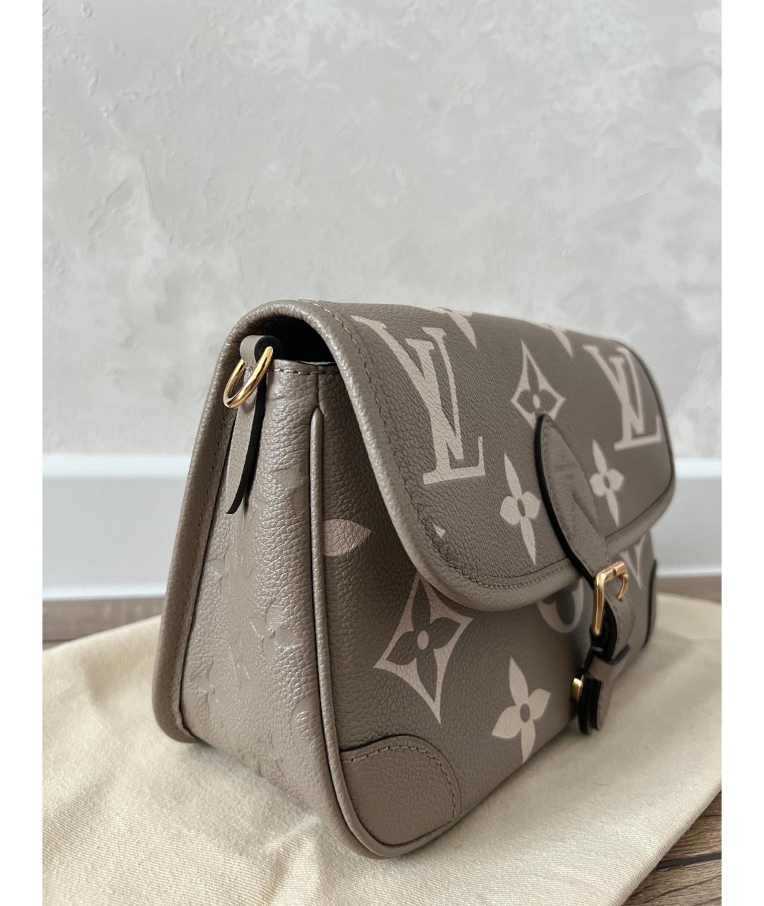 LOUIS VUITTON Бежевая кожаная сумка через плечо, фото 2