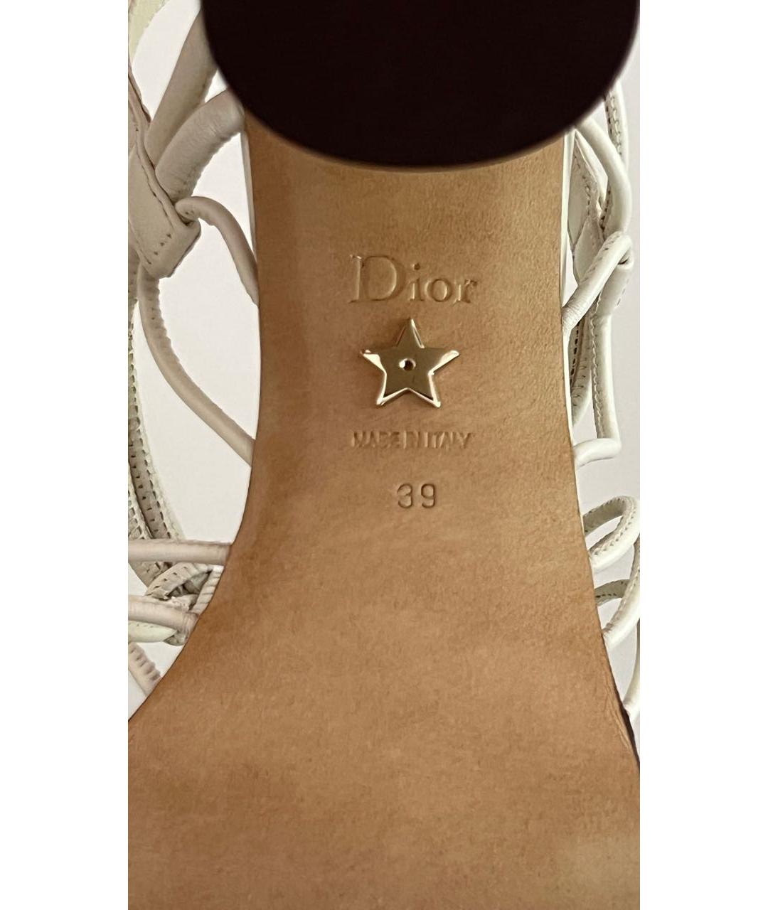 CHRISTIAN DIOR Белые кожаные босоножки, фото 5