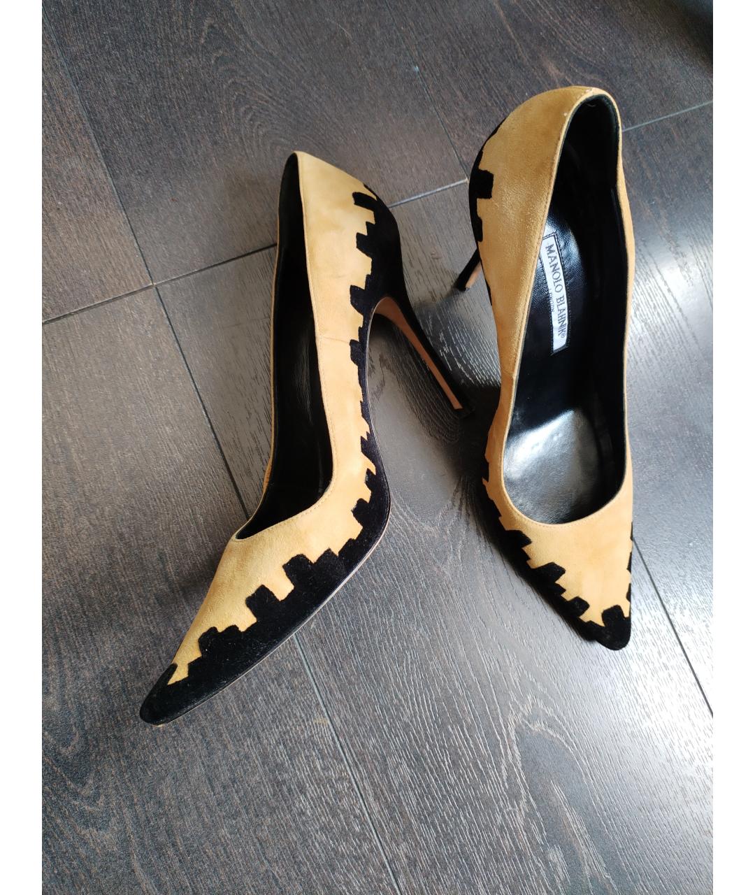 MANOLO BLAHNIK Черные замшевые туфли, фото 10
