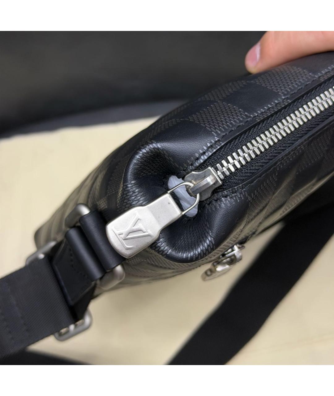 LOUIS VUITTON Кожаная сумка на плечо, фото 4