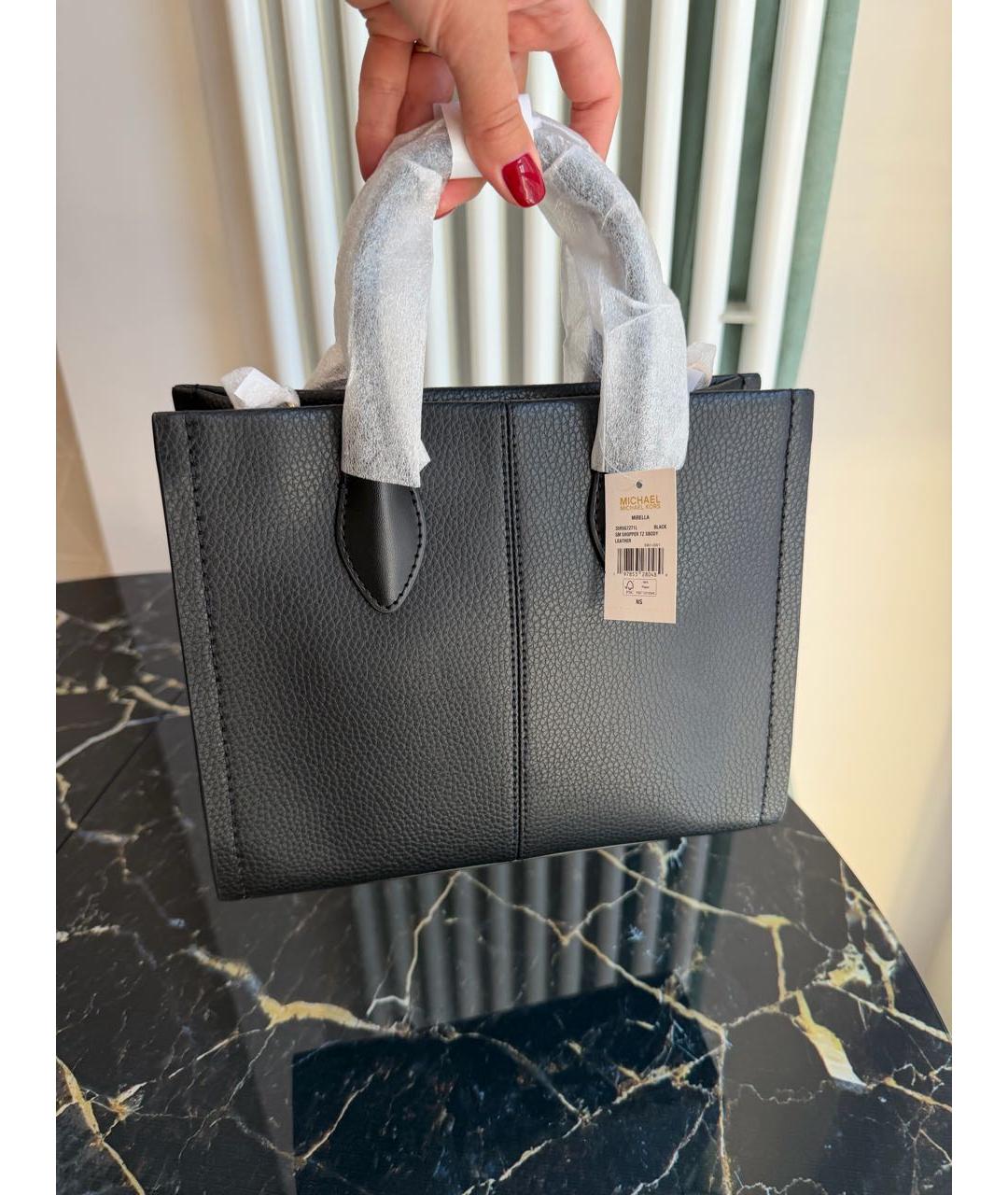 MICHAEL KORS Черная кожаная сумка с короткими ручками, фото 4