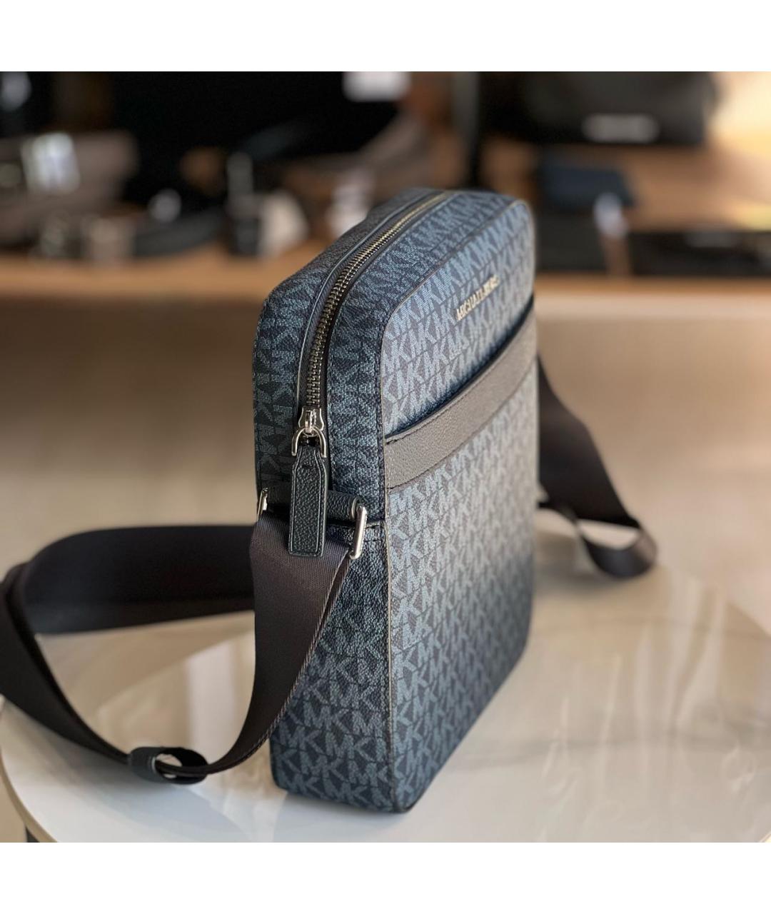 MICHAEL KORS Темно-синяя сумка на плечо из канвы, фото 2