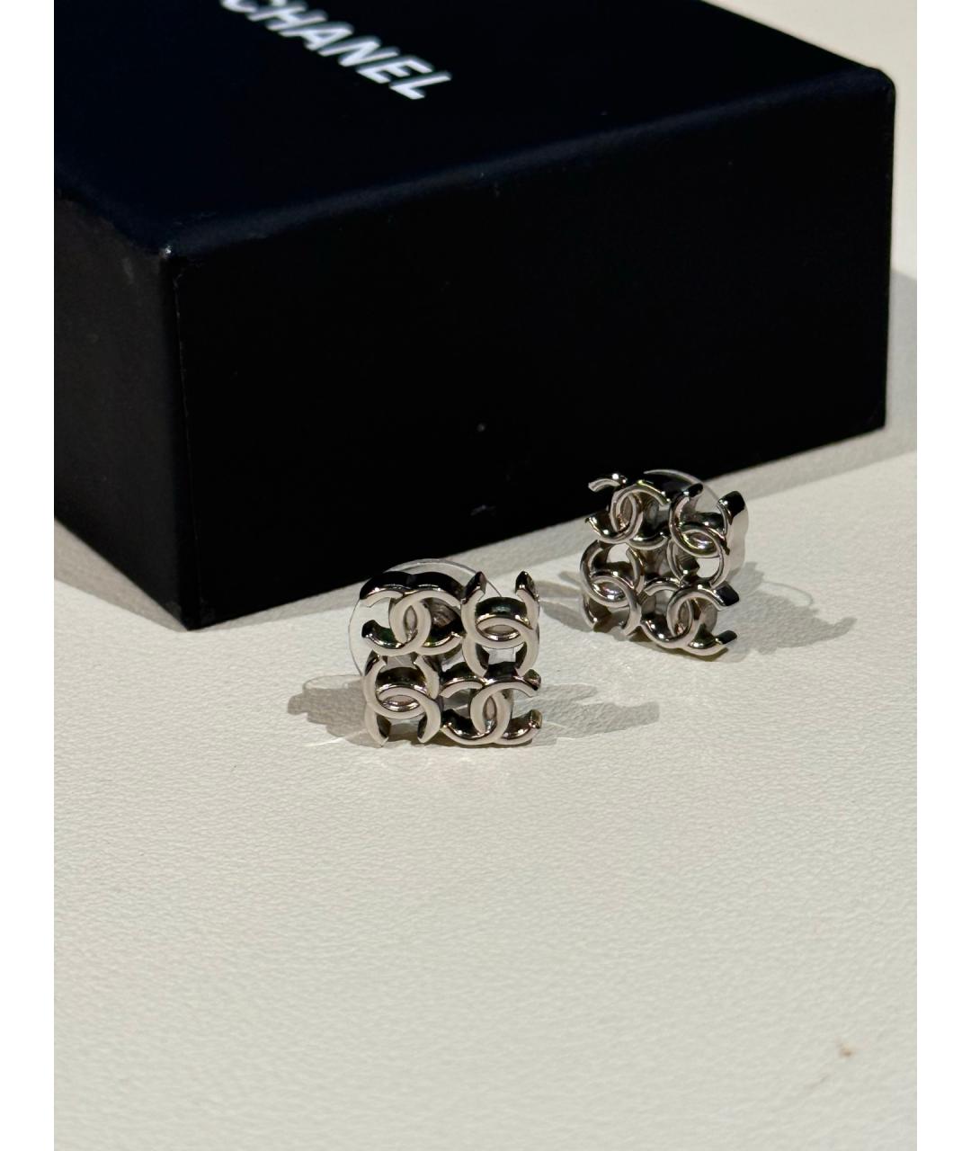 CHANEL Серебряные металлические серьги, фото 3