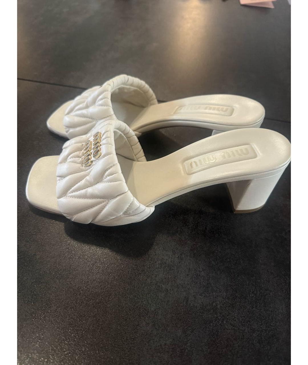 MIU MIU Белые кожаные сабо, фото 6