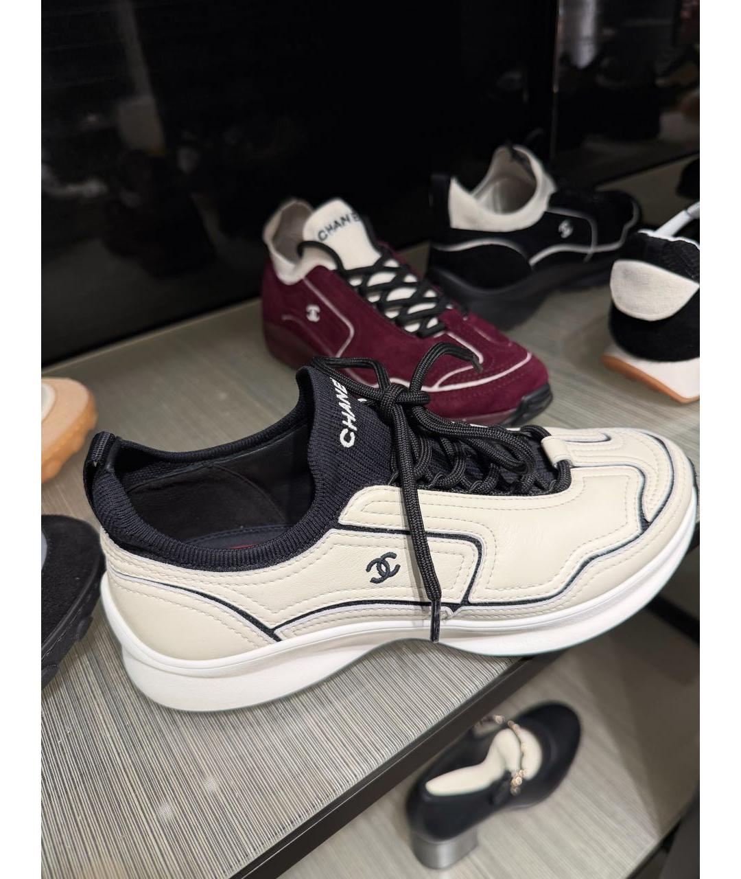 CHANEL Белые кожаные кроссовки, фото 2