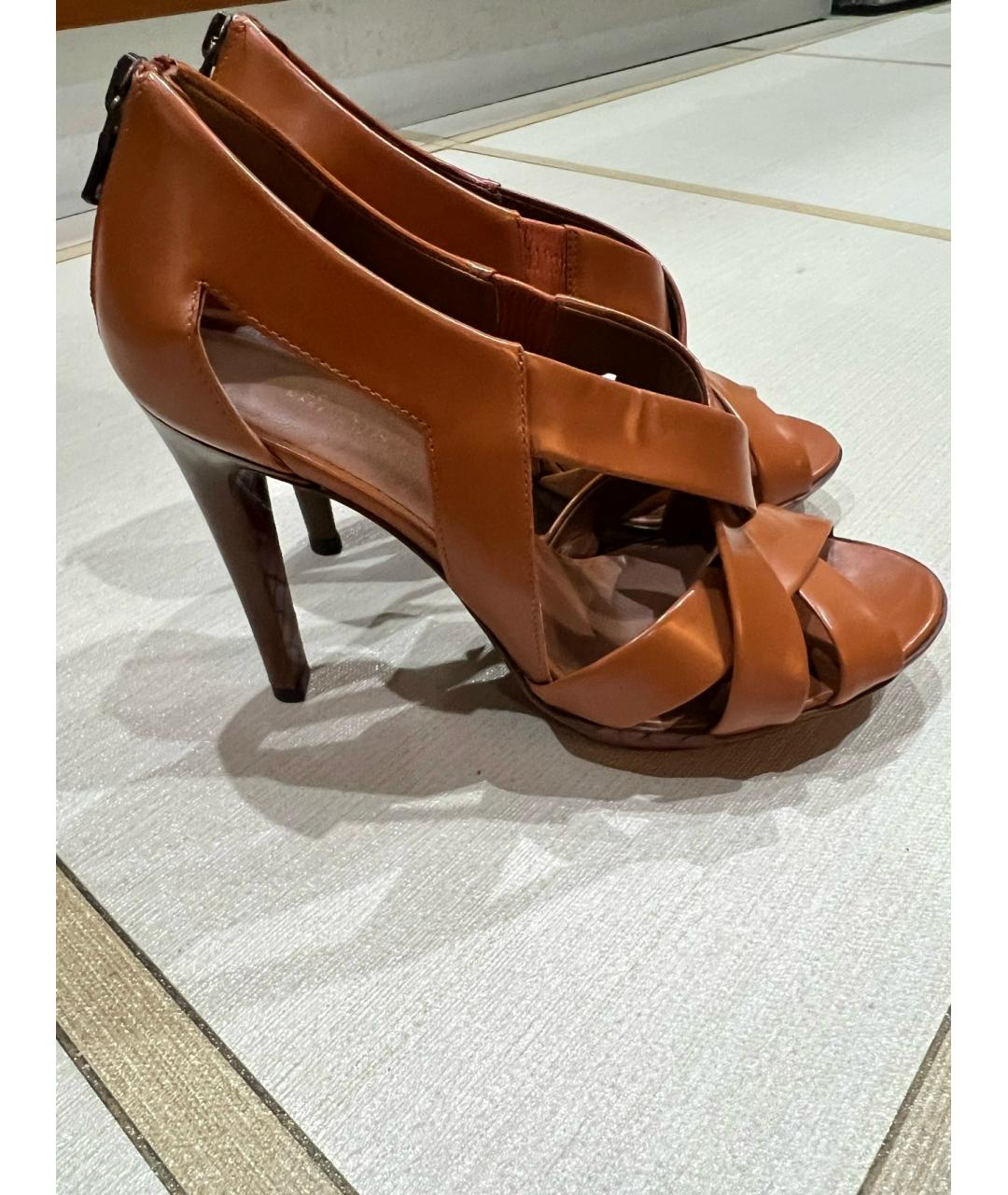 BOTTEGA VENETA Коричневые кожаные босоножки, фото 6