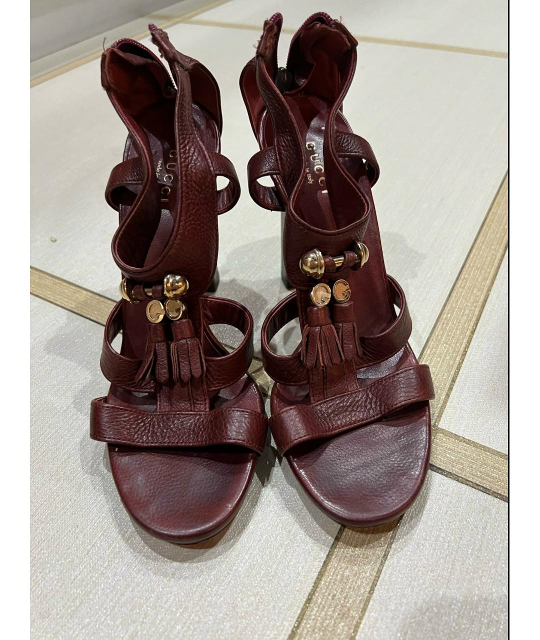 GUCCI Бордовые кожаные босоножки, фото 2
