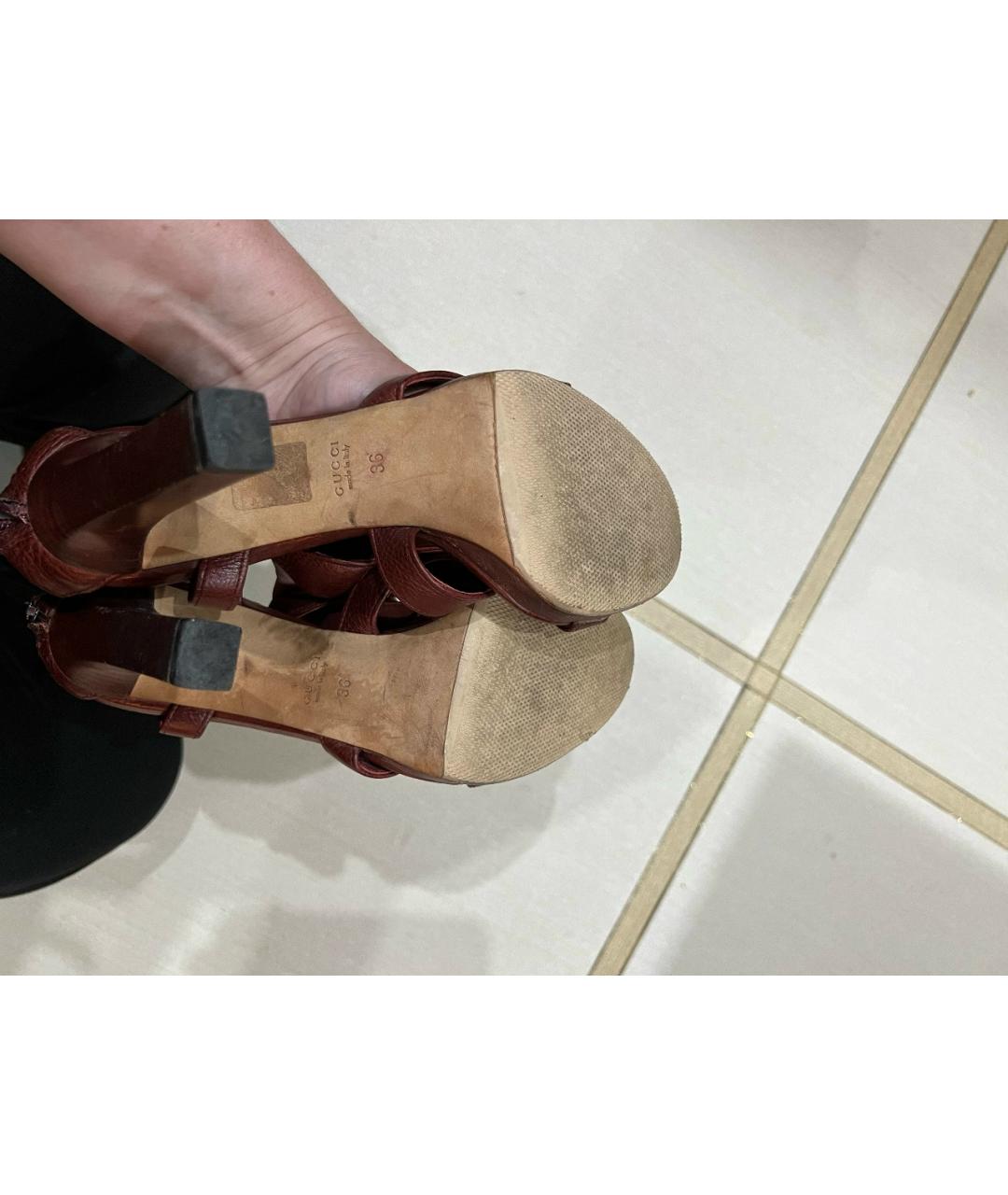 GUCCI Бордовые кожаные босоножки, фото 5