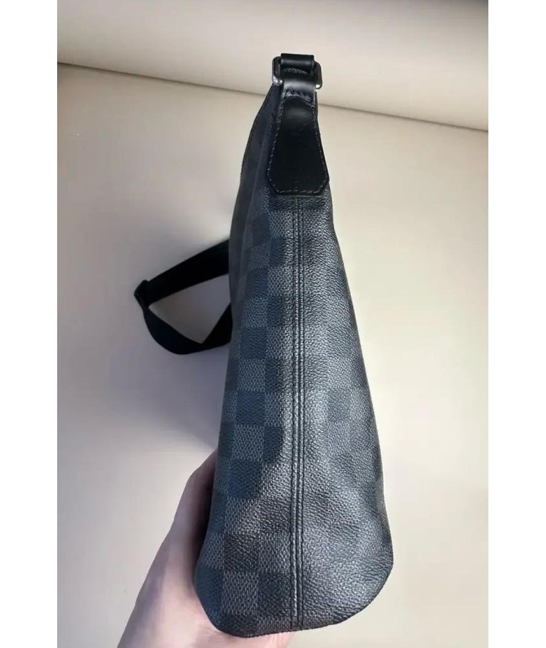 LOUIS VUITTON Черная кожаная сумка на плечо, фото 5