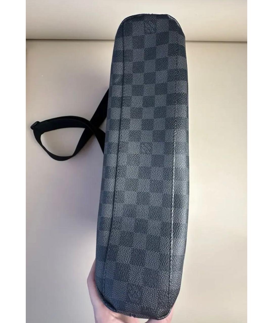 LOUIS VUITTON Черная кожаная сумка на плечо, фото 4