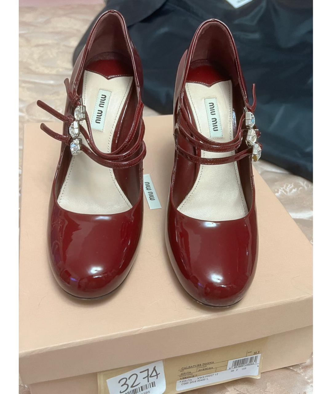 MIU MIU Бордовые туфли из лакированной кожи, фото 2