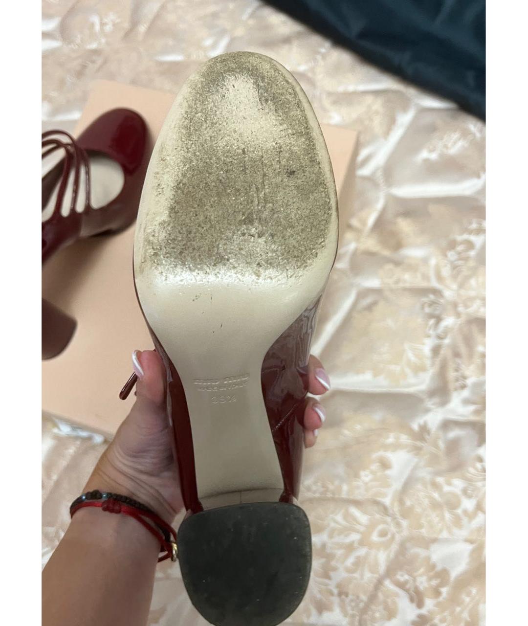 MIU MIU Бордовые туфли из лакированной кожи, фото 5