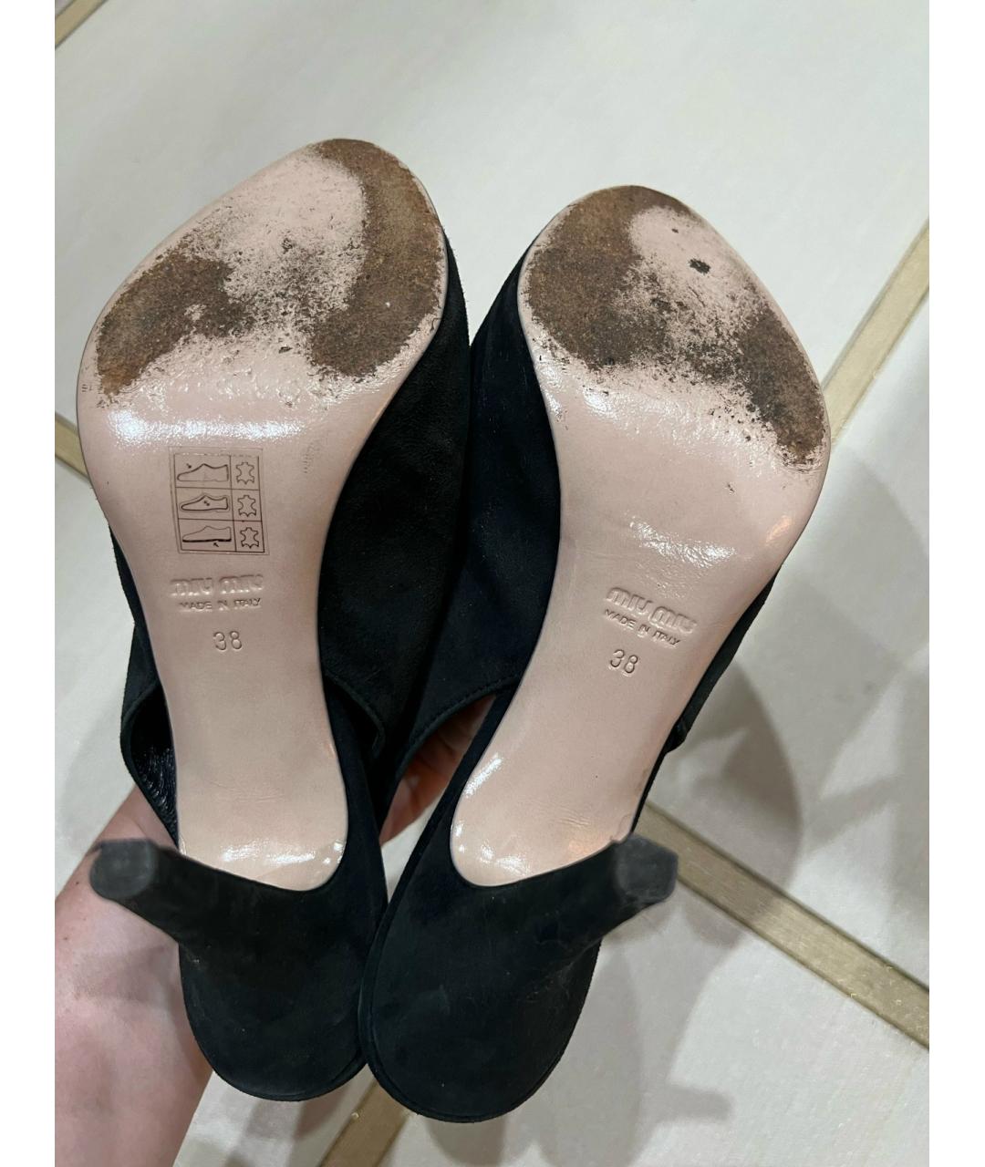 MIU MIU Черные замшевые босоножки, фото 5