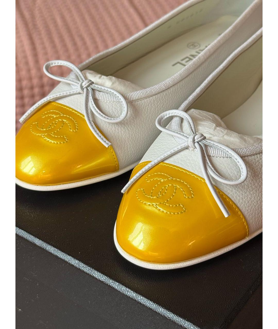 CHANEL Белые кожаные балетки, фото 6