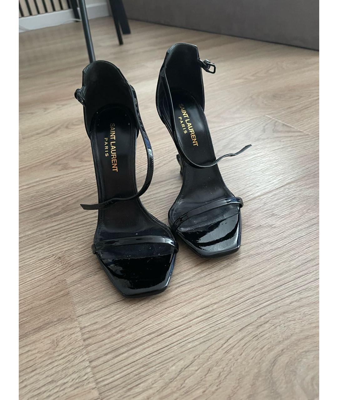 SAINT LAURENT Черные босоножки из лакированной кожи, фото 2