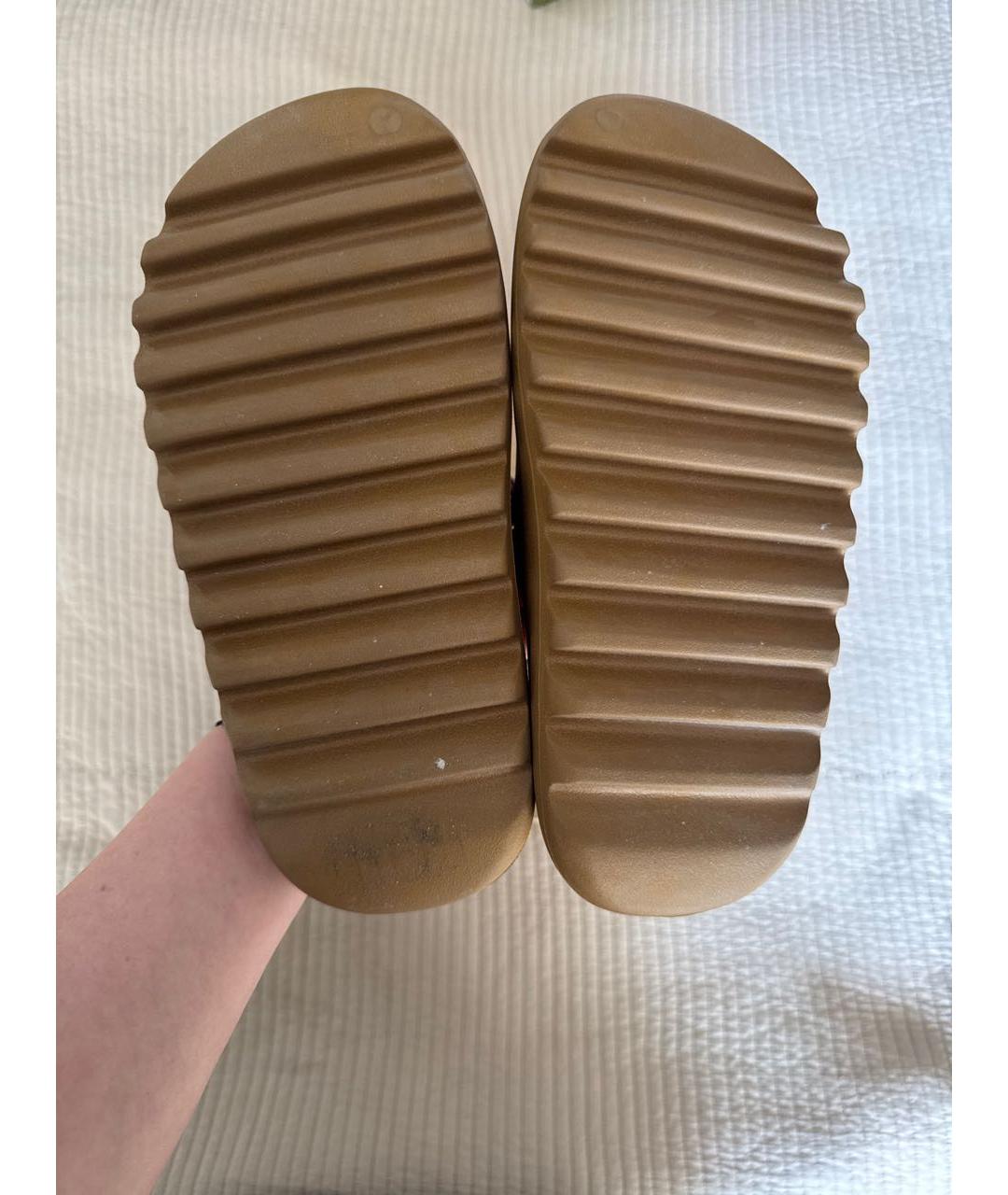 ADIDAS YEEZY Горчичные шлепанцы, фото 6