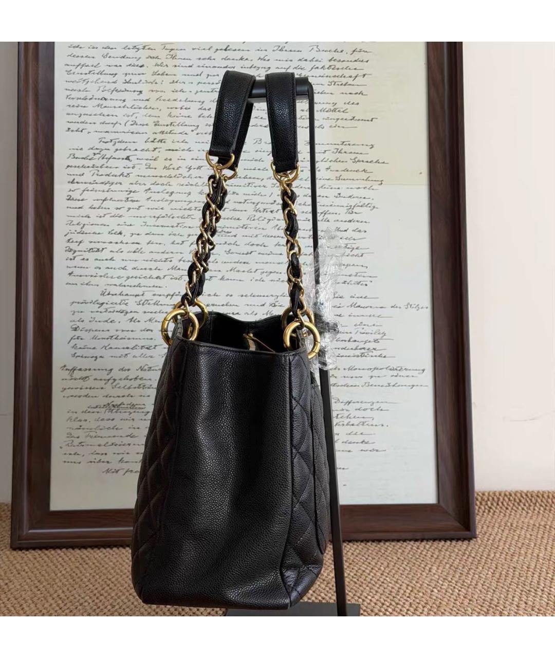 CHANEL Черная кожаная сумка тоут, фото 4