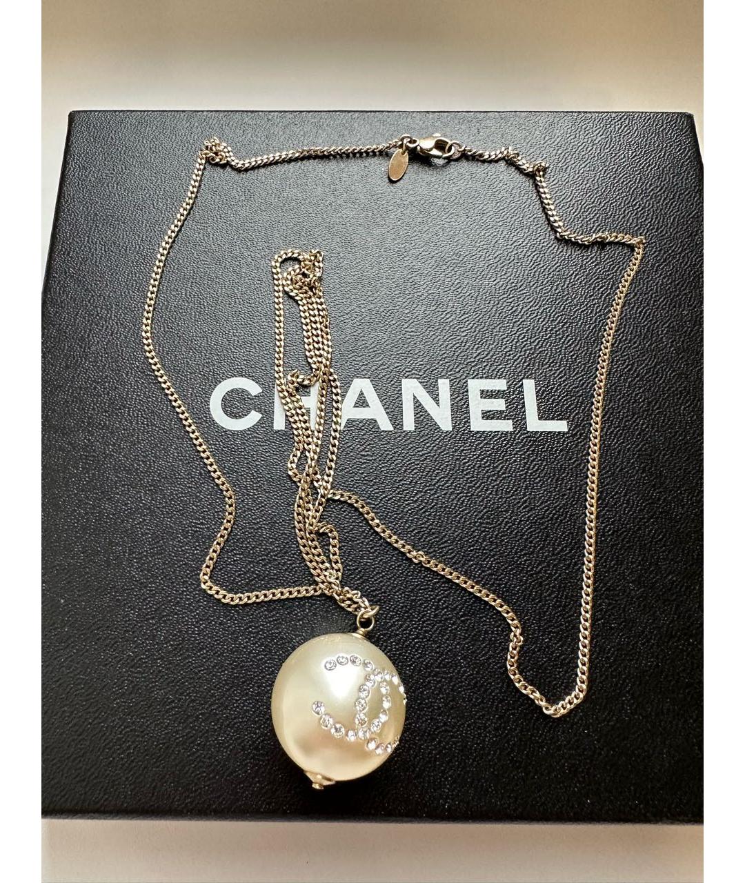 CHANEL Золотая металлическая подвеска, фото 6