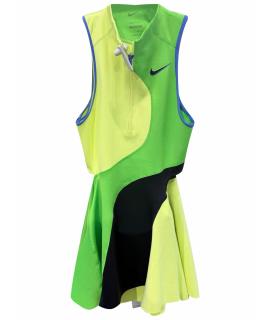 NIKE Спортивные костюмы