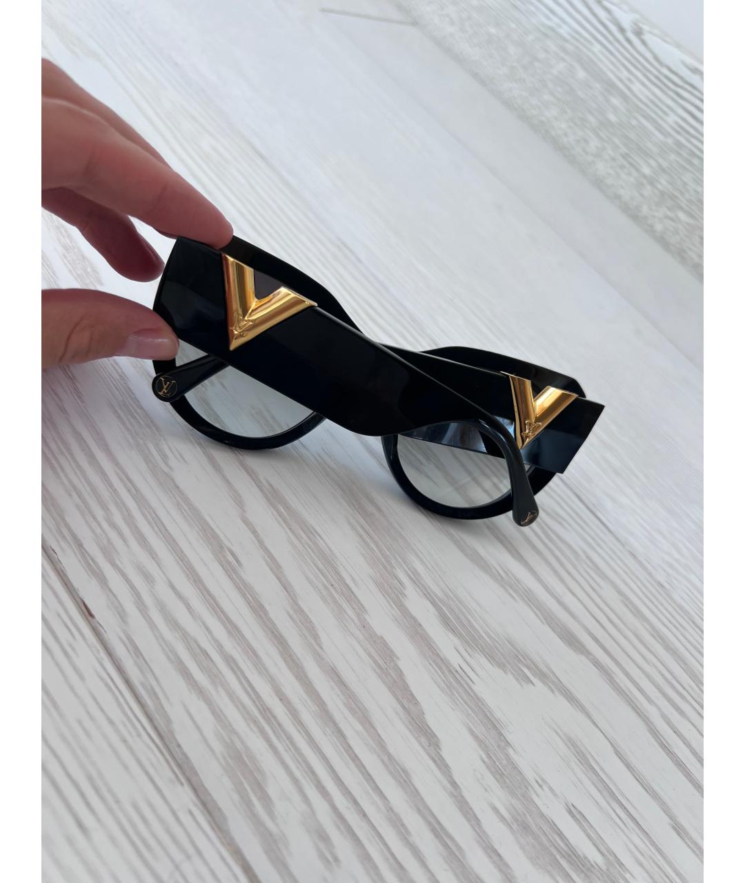 LOUIS VUITTON Черные пластиковые солнцезащитные очки, фото 7