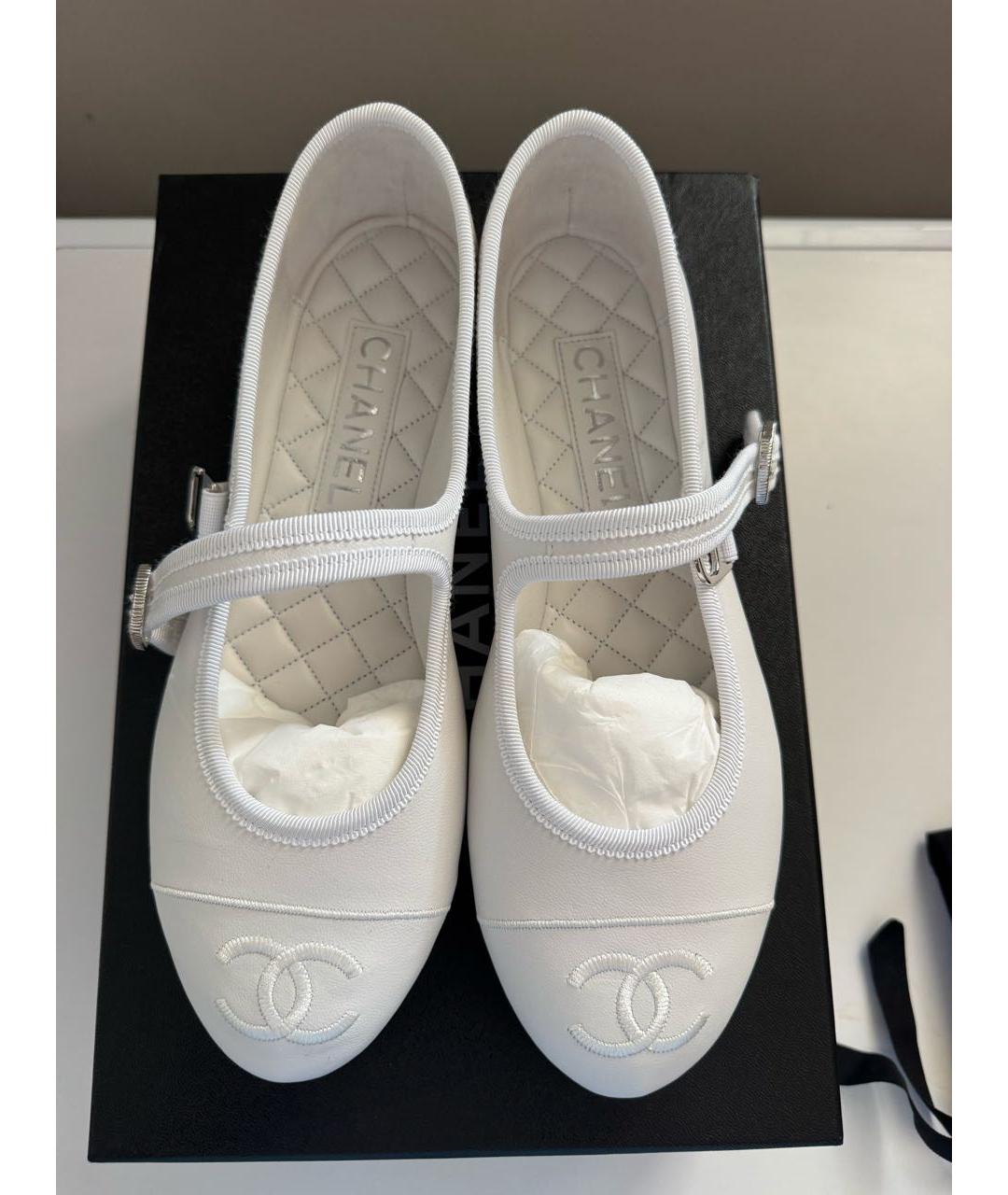 CHANEL Белые кожаные туфли, фото 2