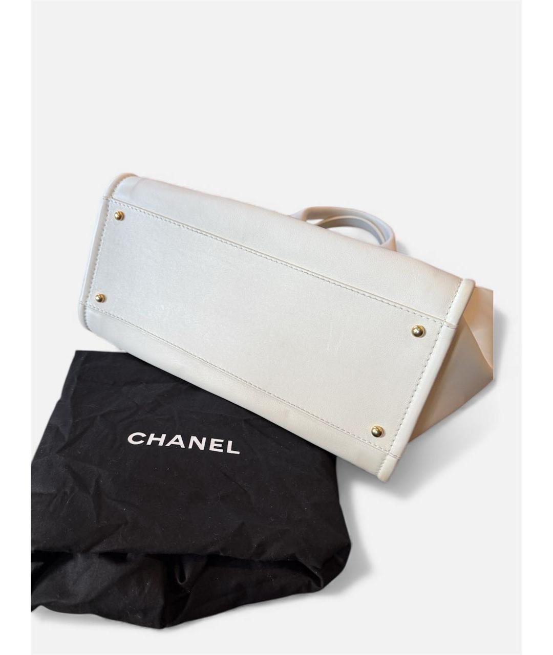 CHANEL Белая кожаная сумка тоут, фото 6