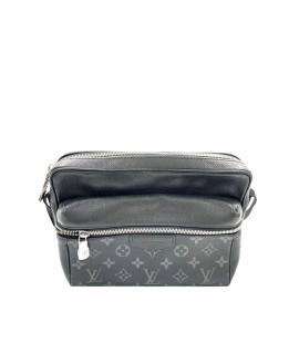 LOUIS VUITTON Сумка на плечо