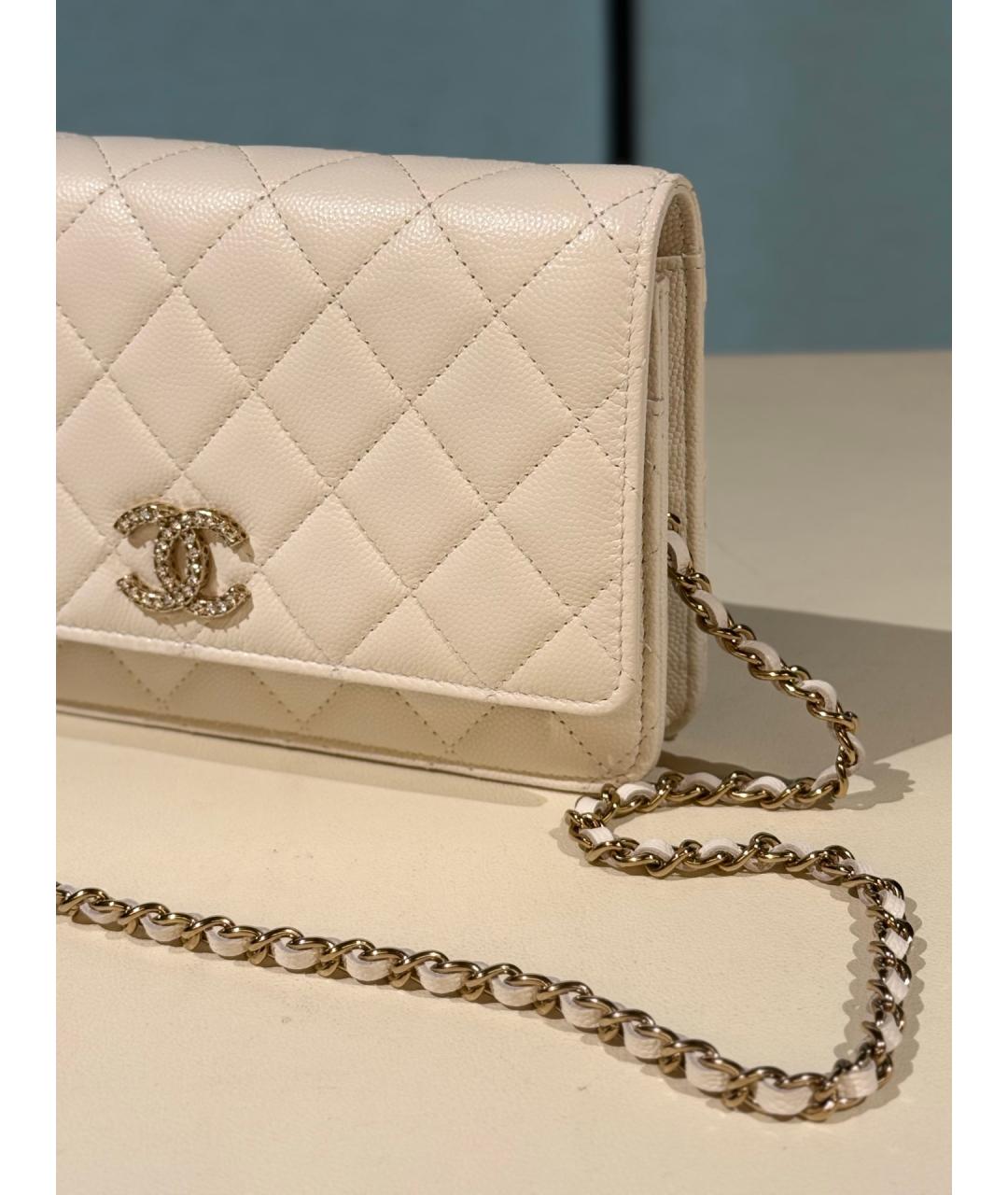CHANEL Белая кожаная сумка через плечо, фото 4