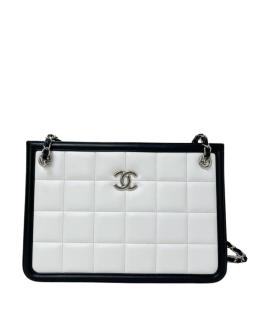 CHANEL Сумка через плечо